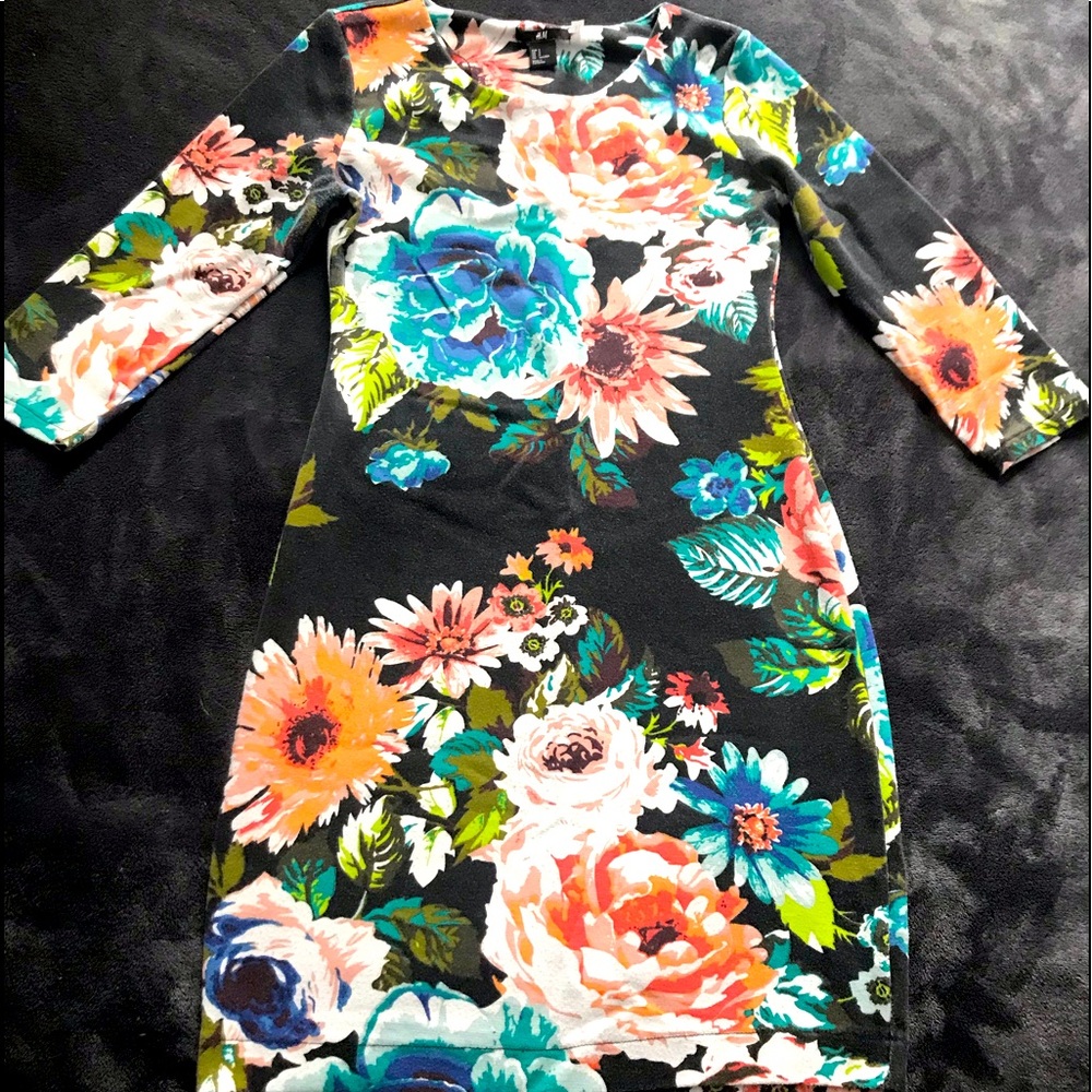 H&M adorable flower dress